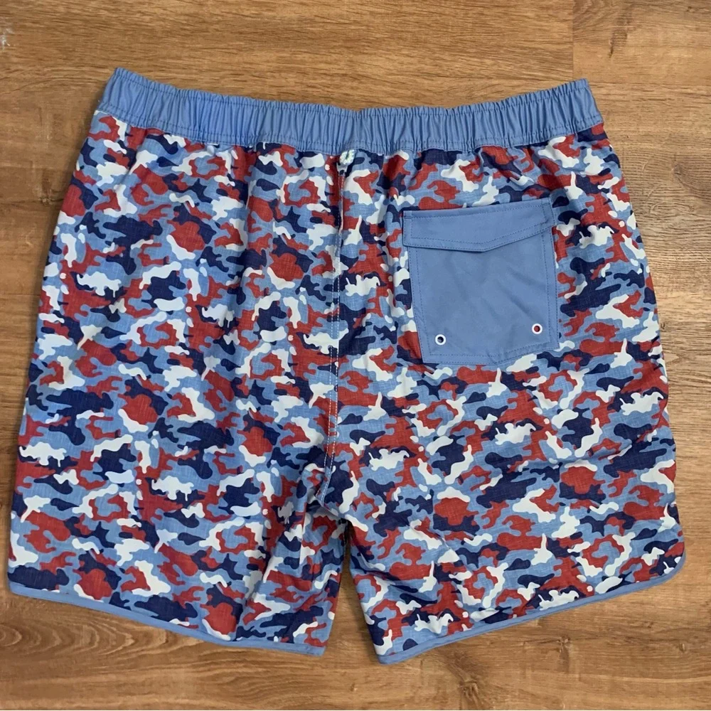 Johnnie-O NWOT Men’s XL Lined Red White Blue Camo Swim Trunks Boardshorts Preppy
